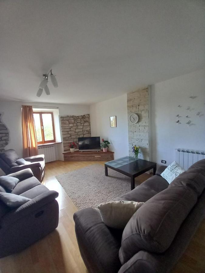 Casa Girasole Βίλα Buje Εξωτερικό φωτογραφία